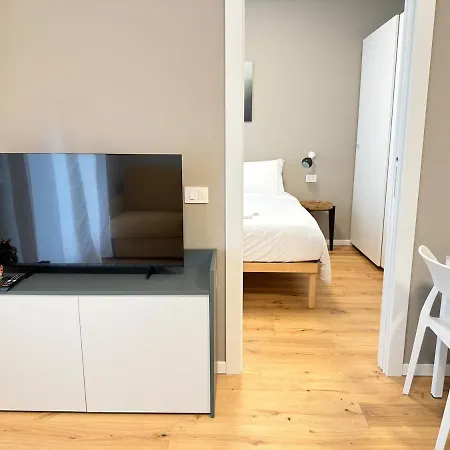 Apartament Binario - 3 Min From Station *